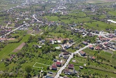 Casă cu 4 camere cu Canalizare în Est - 3