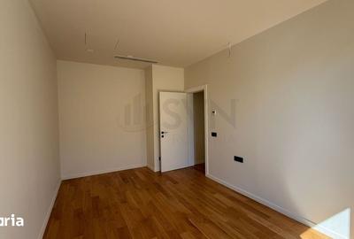 Casă cu 4 camere cu Teren 649 Mp în Corbeanca