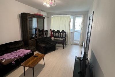 Apartament cu 3 camere semidecomandat, mobilat în Lujerului