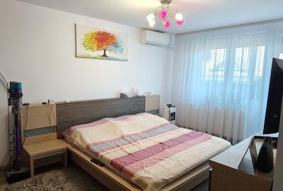 Apartament cu 3 camere decomandat în Chiajna
