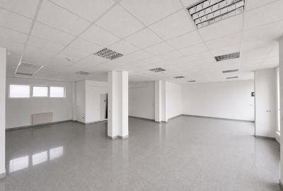 Spațiu comercial, de 120 mp, în 7 Noiembrie - 3