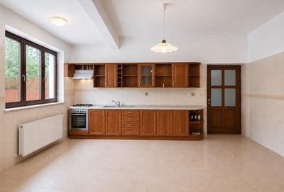 Casă individuală cu 12 camere cu Teren 3179 Mp în Breaza - 10