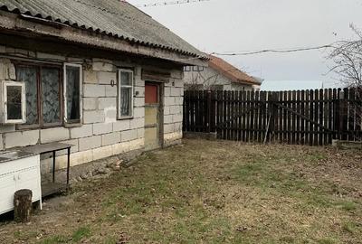 Casă cu 4 camere cu Teren 1941 Mp în Drăgoești