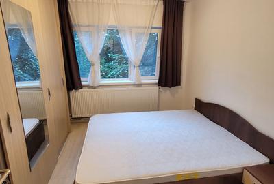 Apartament cu 3 camere decomandat în Micro 4 - 3