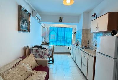 Apartament cu 2 camere în Nicolina