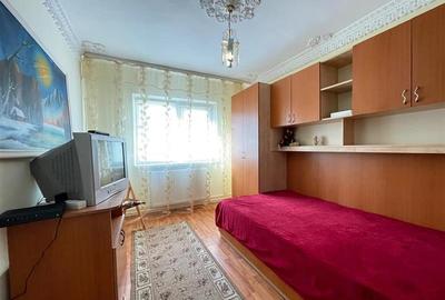 Apartament cu 3 camere decomandat în E3 - 5