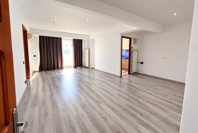 Apartament cu 2 camere semidecomandat în P-ța Unirii