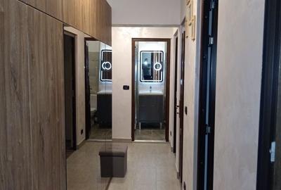 Apartament cu 2 camere decomandat în Coman