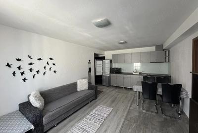 Apartament cu 3 camere semidecomandat în Aradului