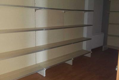 Spațiu comercial, de 77 mp, în Dobroești