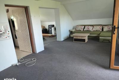 Casă cu 5 camere cu Teren 900 Mp în Central - 1