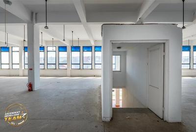 Spațiu comercial, de 1,100 mp, în Central - 56