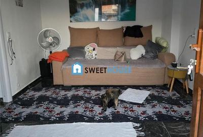 Casă cu 2 camere cu Teren 300 Mp în Central