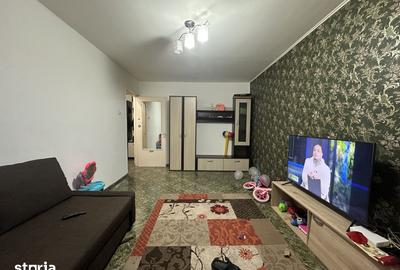 Apartament cu 2 camere decomandat în 9 Mai - 1