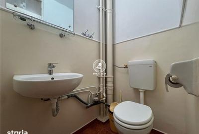 Apartament cu 3 camere decomandat în Nicolina - 2