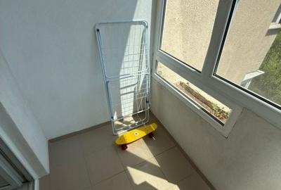 Apartament cu 3 camere semidecomandat în Mărășești