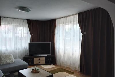 Casă individuală cu 9 camere cu Canalizare în 9 Mai - 34