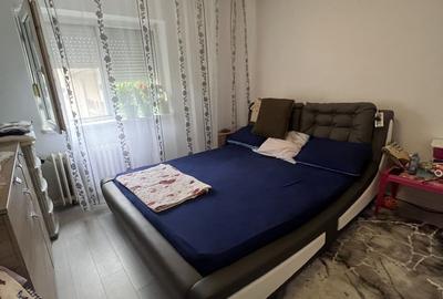 Apartament cu 2 camere decomandat în Sărari