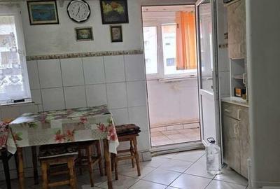 Apartament cu 3 camere decomandat în Central - 8