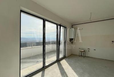 Apartament cu 4 camere semidecomandat în Florești - 2