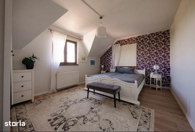 Casă cu 6 camere cu Teren 3700 Mp în Central - 14