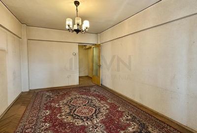 Apartament cu 4 camere decomandat în Lacul Tei