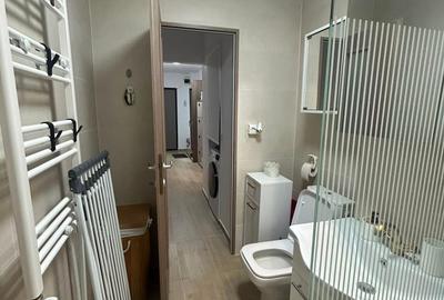 Apartament cu 2 camere decomandat în - 4