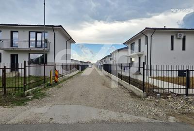 Casă cu 4 camere cu Teren 250 Mp în Ulmi - 2