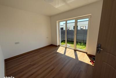 Casă cu 4 camere în Purcăreni - 14