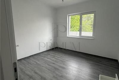 Casă cu 4 camere cu Teren 408 Mp în Sânmihaiu Român - 2