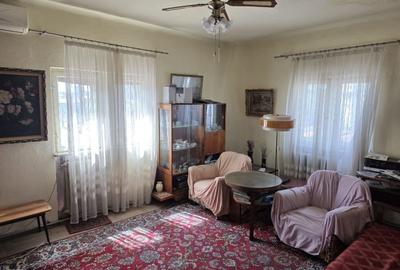 Apartament cu 3 camere în P-ța Victoriei - 2