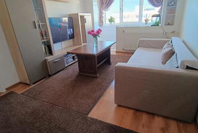 Apartament cu 2 camere semidecomandat în Obor