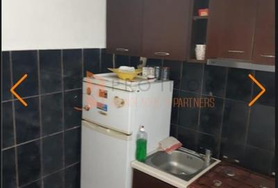 Garsonieră decomandată în Central