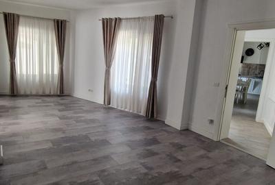 Casă cu 4 camere în Central - 3