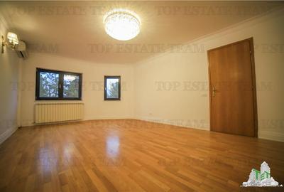 Duplex cu 7 camere cu Canalizare în Iancu Nicolae - 8