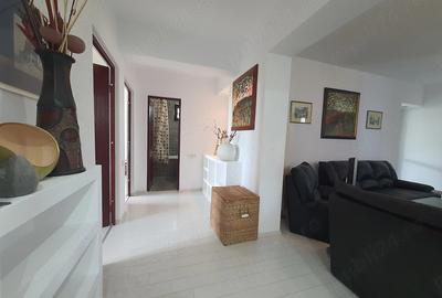 Apartament cu 3 camere decomandat în Peninsula - 2