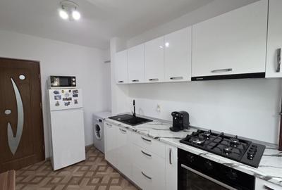 Apartament cu 2 camere decomandat, mobilat în Inel II