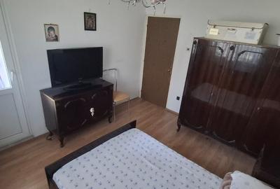 Apartament cu 3 camere semidecomandat în Colentina - 2