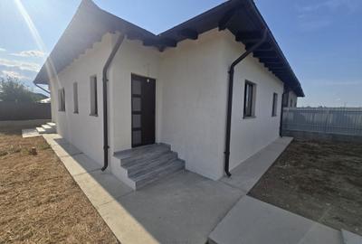 Casă cu 3 camere în Ruși-Ciutea - 4