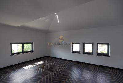 Apartament cu 7 camere decomandat în Parcul Carol - 1