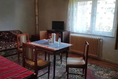 Apartament cu 2 camere decomandat în Zamfirescu