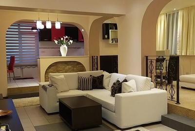 Apartament cu 2 camere decomandat, mobilat în Inel II