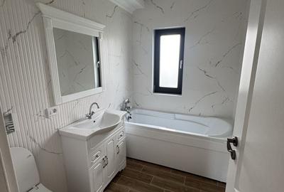 Casă cu 4 camere în Pașcani - 3