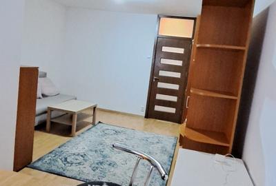 Garsonieră semidecomandată în Central - 1
