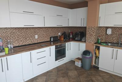 Apartament cu 3 camere semidecomandat în Gemenii - 11