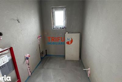 Casă cu 4 camere cu Teren 387 Mp în Central - 2