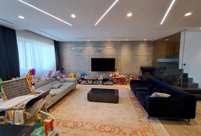 Apartament cu 4 camere semidecomandat, mobilat în Herăstrău - 14