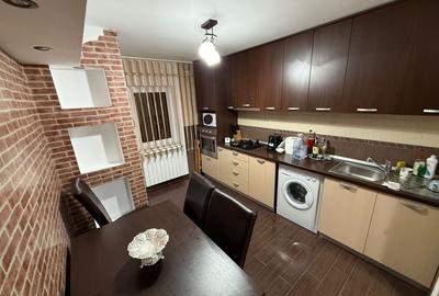 Apartament cu 3 camere decomandat în Exterior Vest - 6