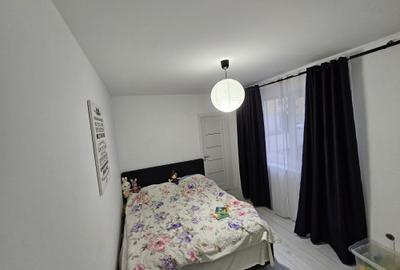 Apartament cu 3 camere decomandat în Florești