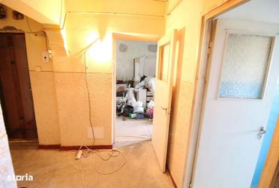 Apartament cu 2 camere decomandat în Micro 20